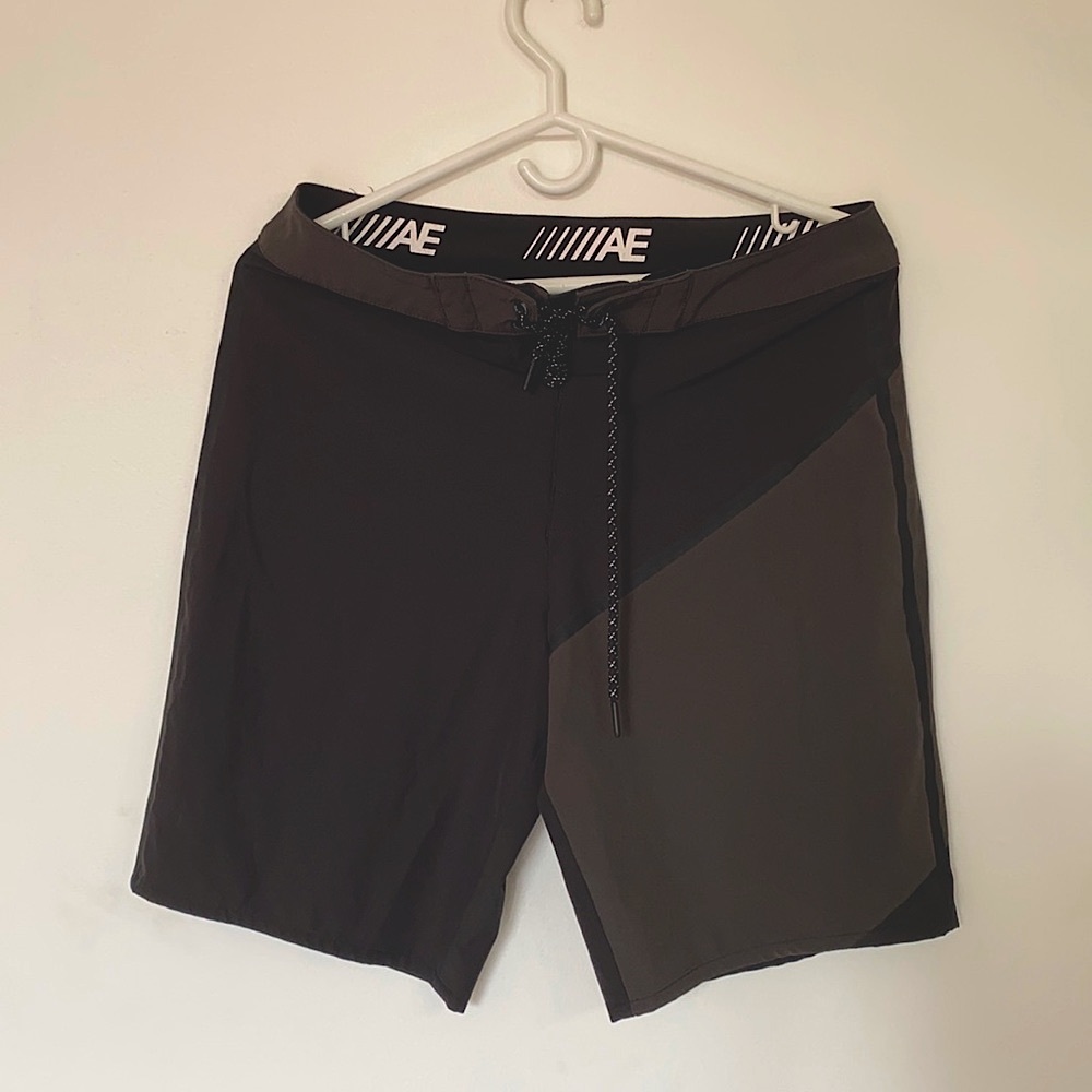 American Eagle Men’s S/M Shorts